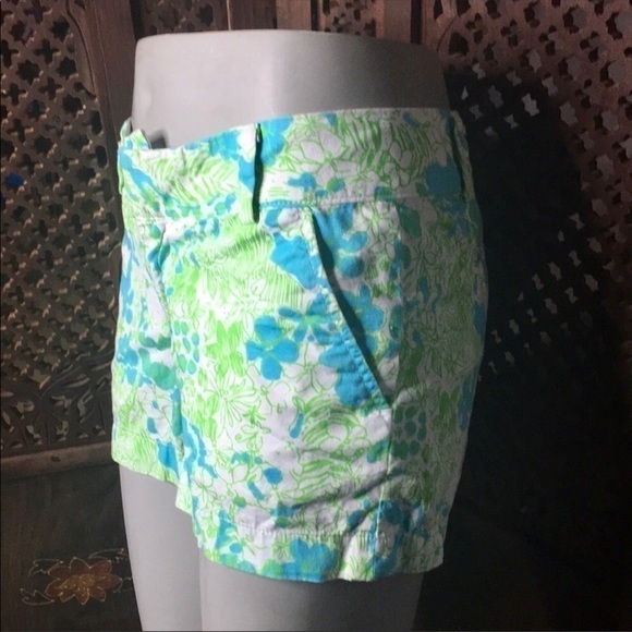 Lily Pulitzer The Chipper Short in limeade size 2 - Picture 2 of 9